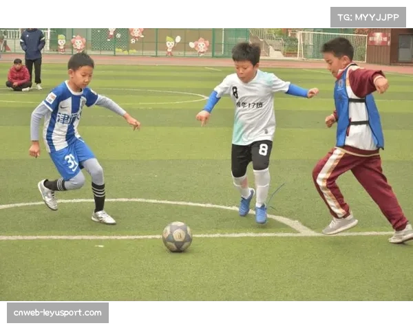 赫塔费开设社区足球课堂 贫困儿童享免费培训机会