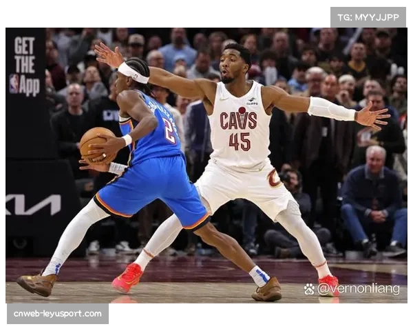 NBA常规赛第12轮：雷霆队121-92大胜湖人队，吉尔杰斯-亚历山大率队领跑联盟